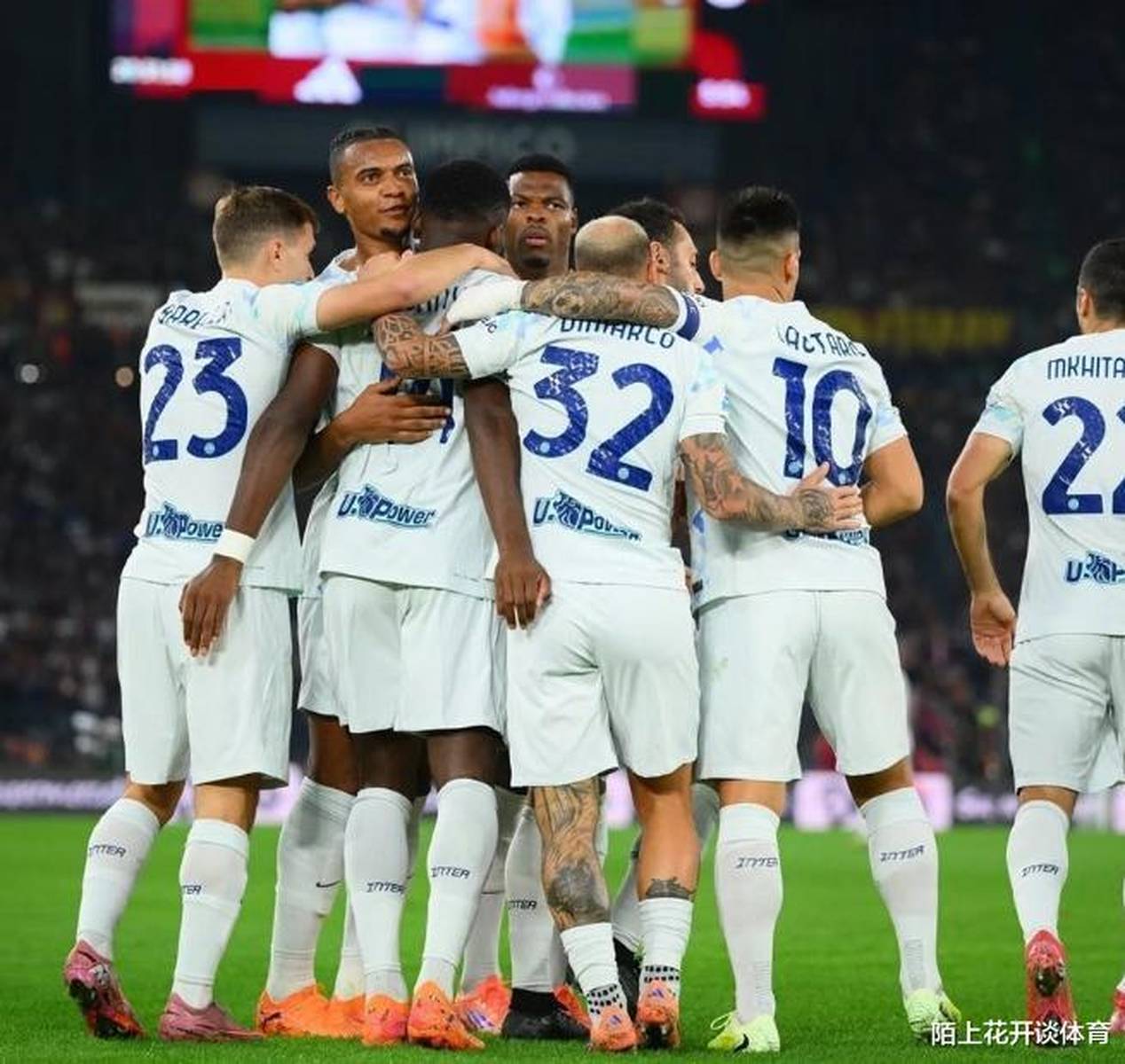 罗马发布备战花絮，窗口期绝杀压哨，葡超任务艰巨，身体对抗强度拉满的简单介绍