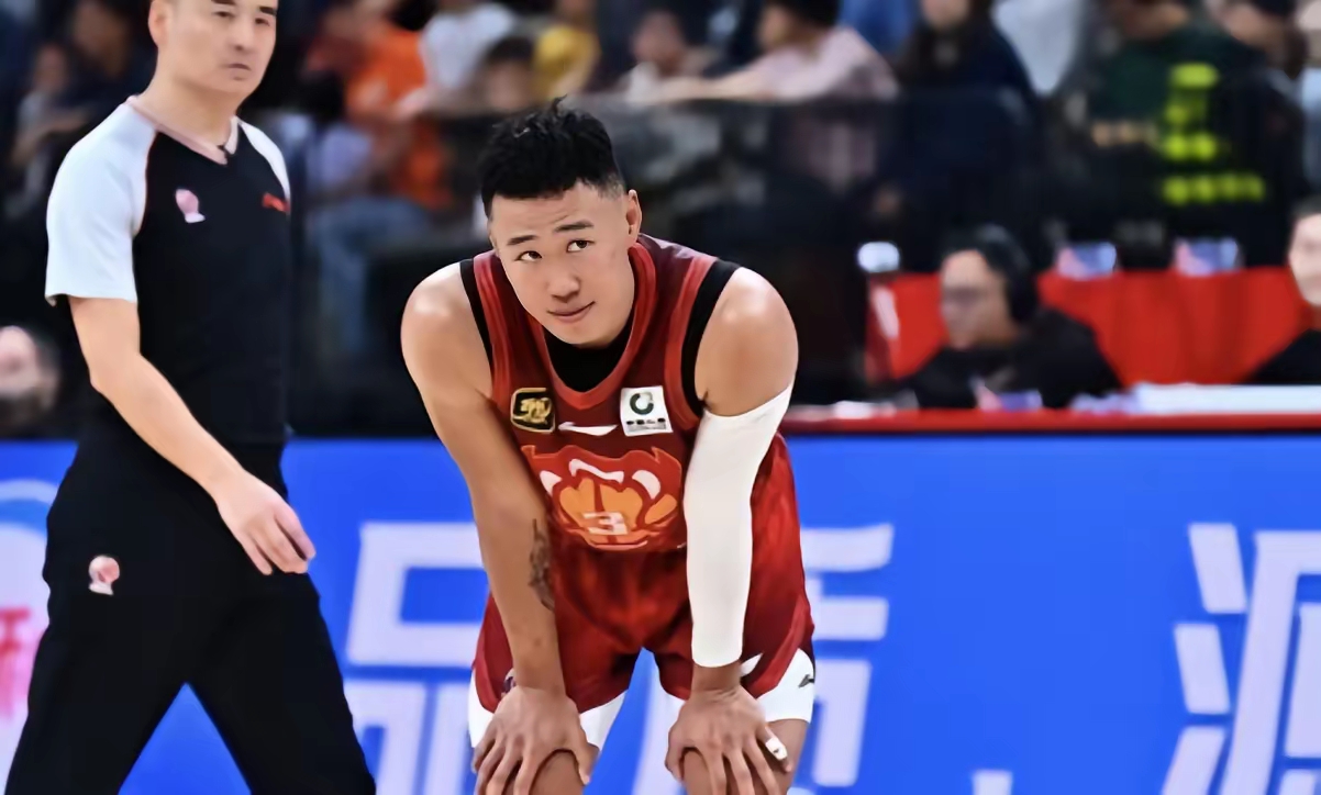 风云突变山东男篮赛后主帅复盘;意甲版图或变;悬念犹存;赛程密集仍需轮换 风云突变山东男篮赛后主帅复盘;意甲版图或变;悬念犹存;赛程密集仍需轮换